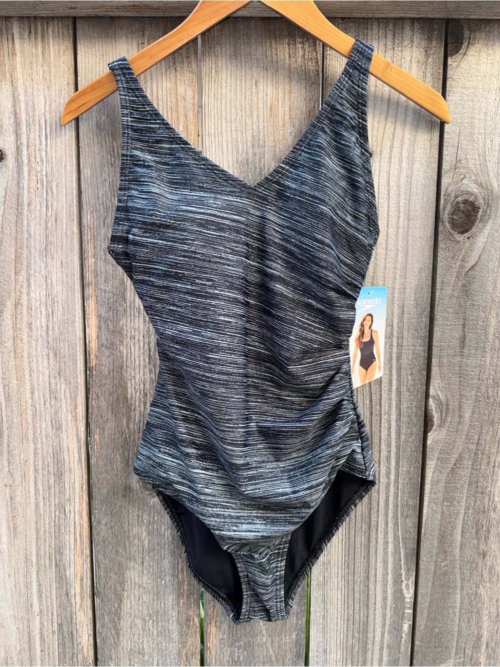 Speedo Black & Gray Built in Wireless Bra Swimsuit Womens Size 6